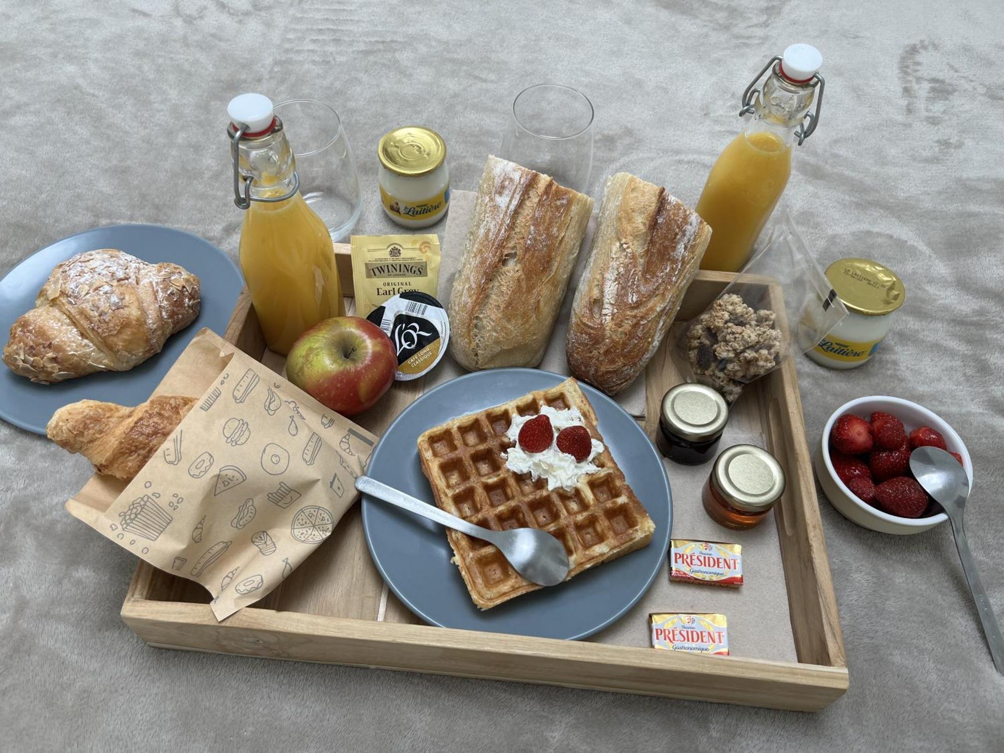 Sejour Detente - Appart'Hotel N 1 Avec Jaccuzi, Piscine Et Petit-Dejeuner Chouzelot Extérieur photo